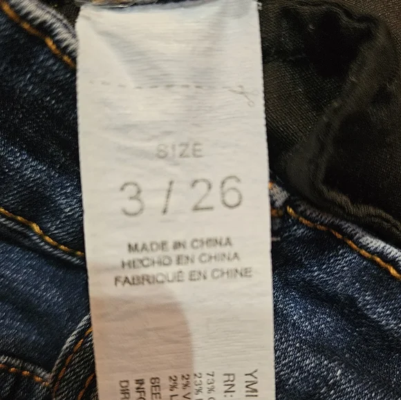 Ymi Women's‎ Jeans. Size 3/26 - Picture 4 of 5